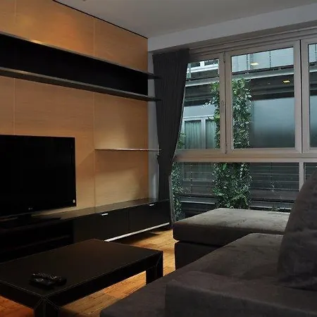 Quad Suites Silom